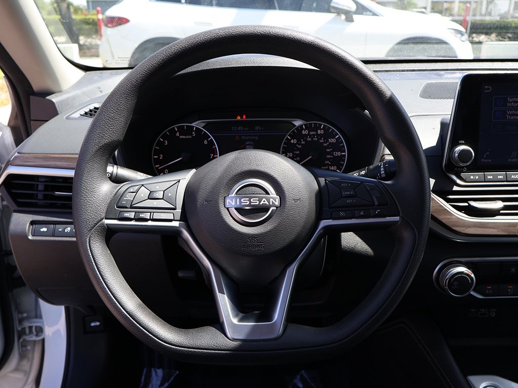 2023 Nissan Altima 2.5 SV photo 40