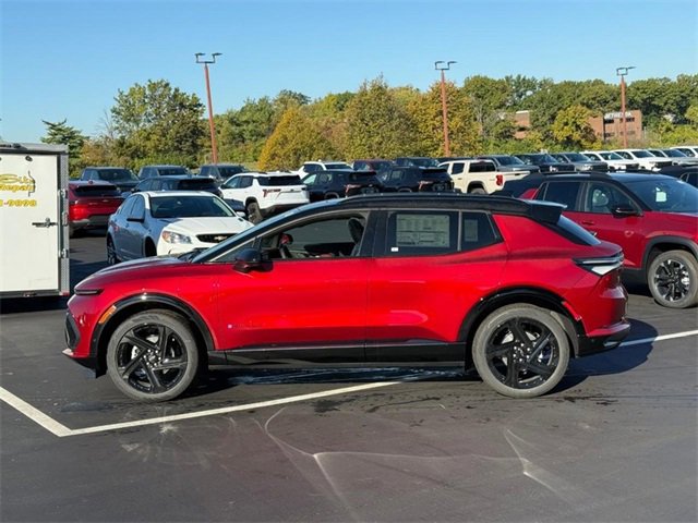 2026 Chevrolet Equinox EV 3RS photo 2