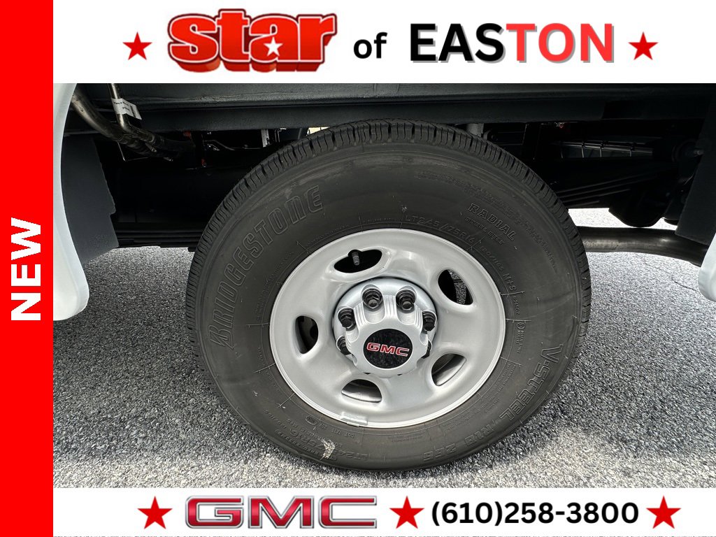 2025 Gmc Savana Cutaway 3500 photo 18