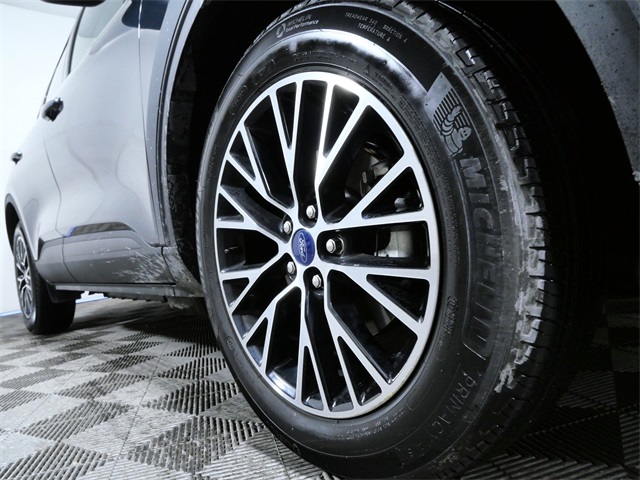 Certified 2022 Ford Escape Titanium with VIN 1FMCU0LZXNUA39458 for sale in Apple Valley, Minnesota