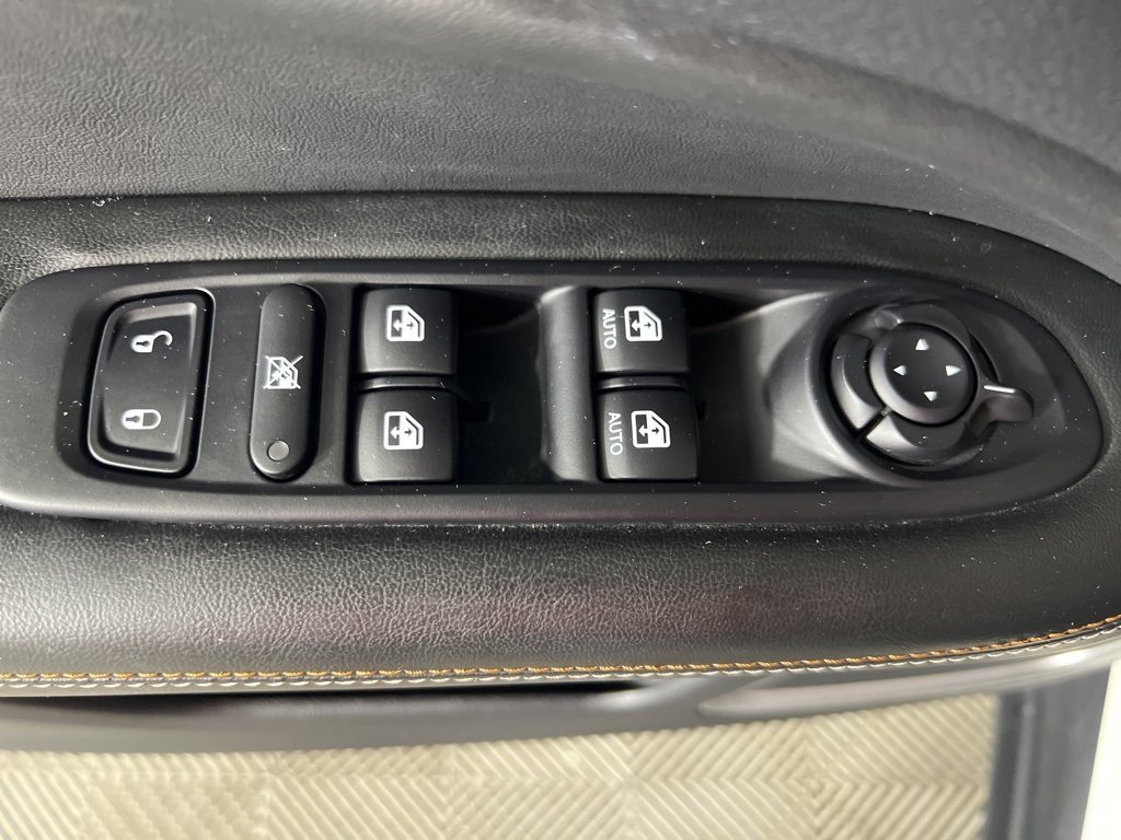 2020 Jeep Compass Latitude photo 10