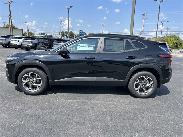 2026 Chevrolet Trax LT photo 7