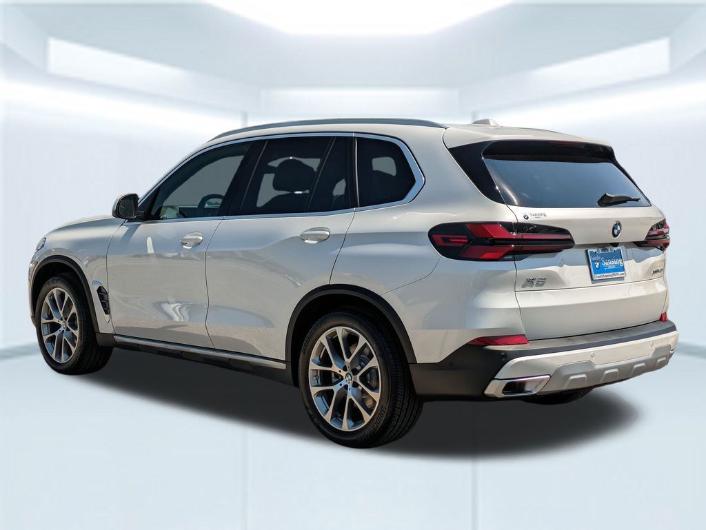 2026 Bmw X5 xDrive40i photo 2