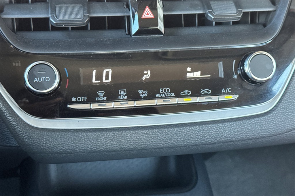 2023 Toyota Corolla LE photo 21