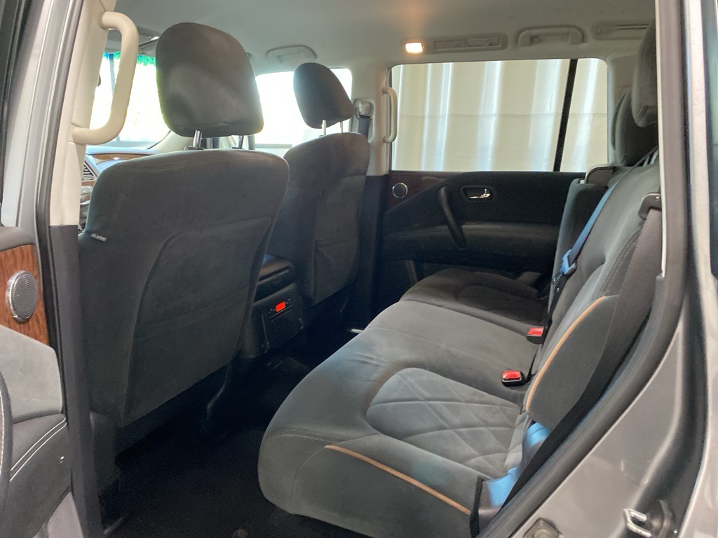 2019 Nissan Armada SV photo 16