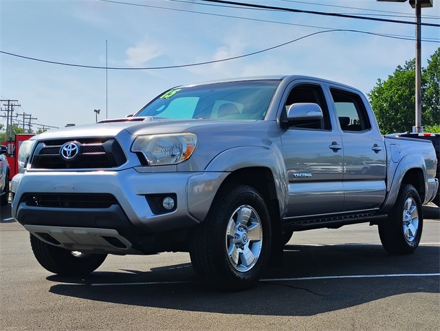 2015 Toyota Tacoma Base photo 9
