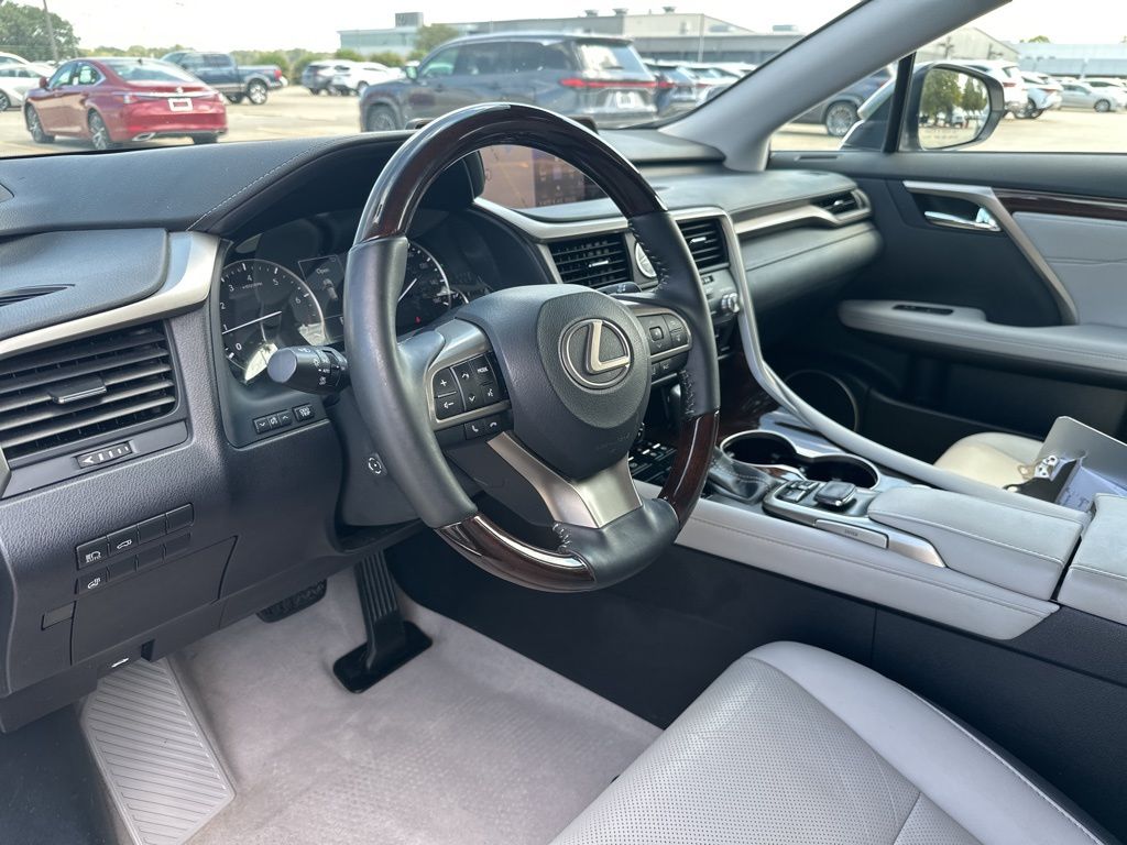 2017 Lexus RX 350 photo 2