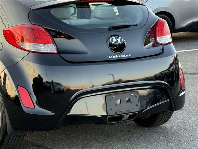2012 Hyundai Veloster Base photo 9