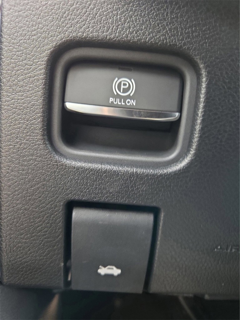 2025 Jeep Grand Cherokee Limited photo 18