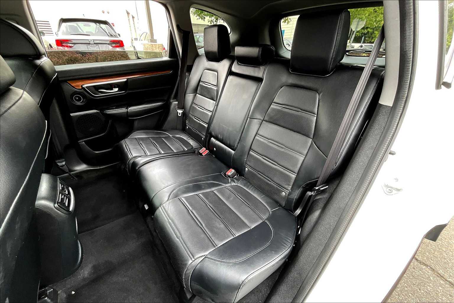 2022 Honda CR-V Hybrid EX-L photo 17