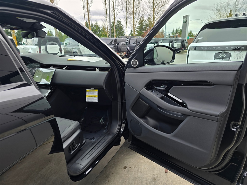 2026 Land Rover Range Rover Evoque S photo 26