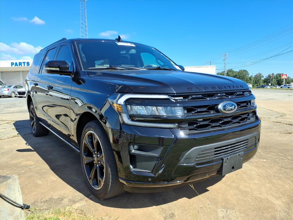 2024 Ford Expedition MAX Limited photo 2