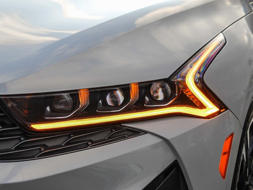 2023 Kia K5 GT-Line photo 4