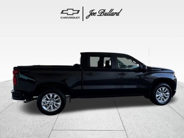 2022 Chevrolet Silverado 1500 Custom photo 4