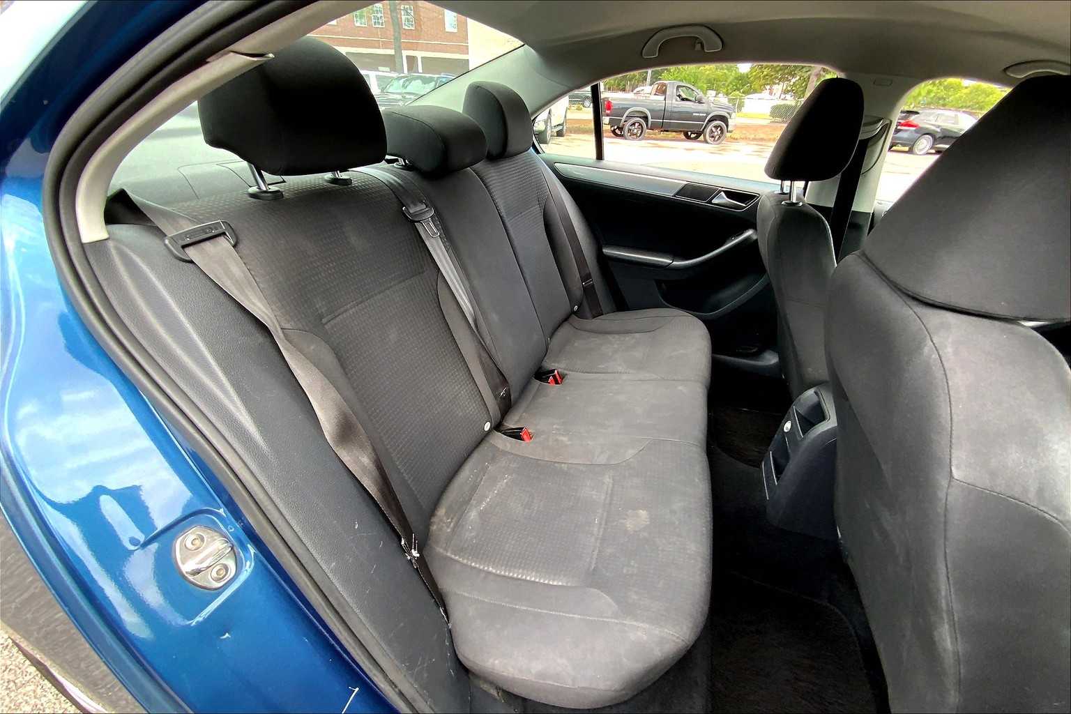 2015 Volkswagen Jetta 1.8T SE photo 17
