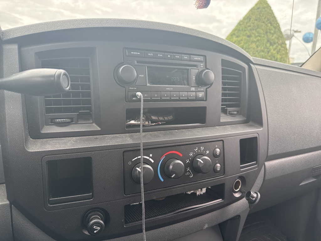 2007 Dodge Ram ST photo 11