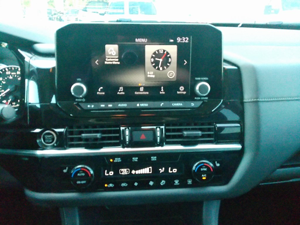 2023 Nissan Pathfinder SV photo 27
