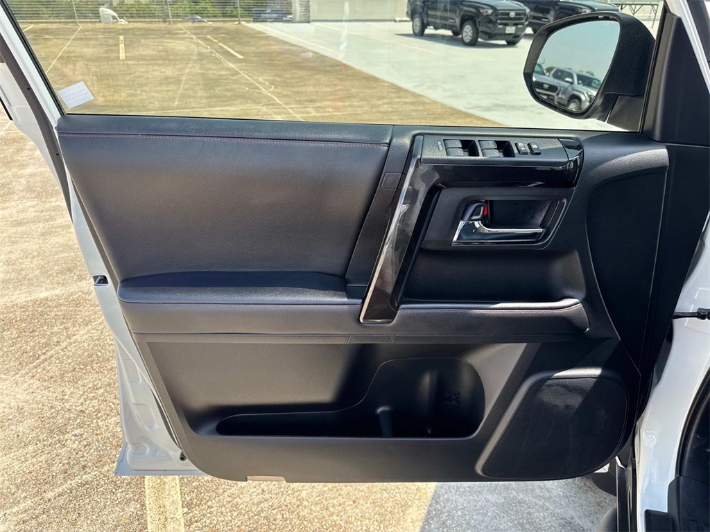 2022 Toyota 4Runner TRD Off-Road Premium photo 19