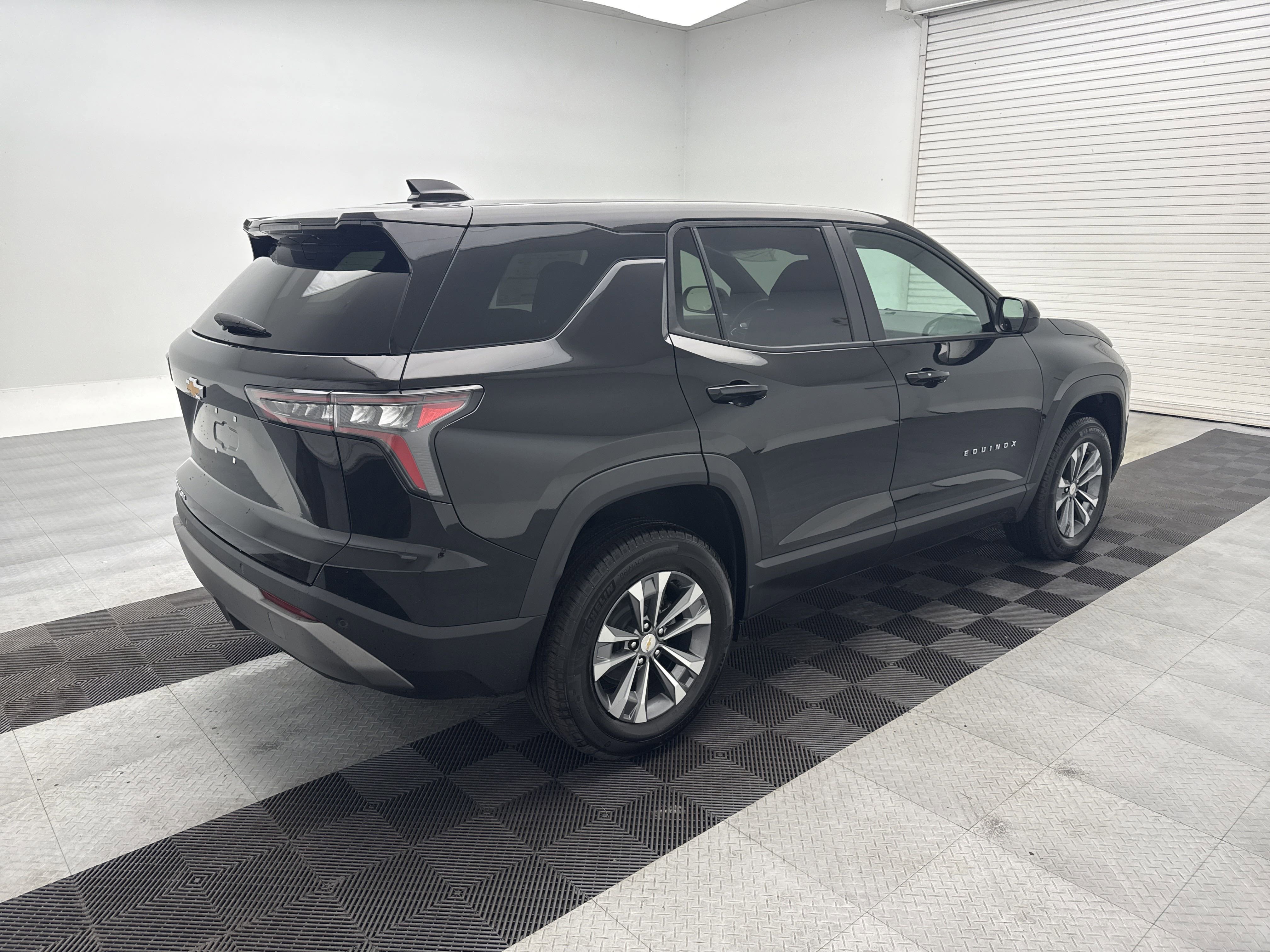 2026 Chevrolet Equinox LT photo 6