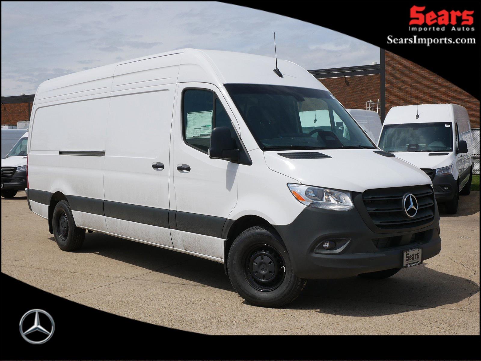 2025 Mercedes-Benz Sprinter Cargo Van Base's photo