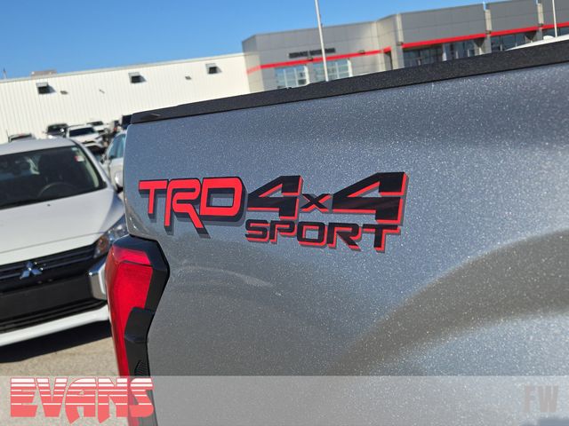 2022 Toyota Tundra SR5 photo 4