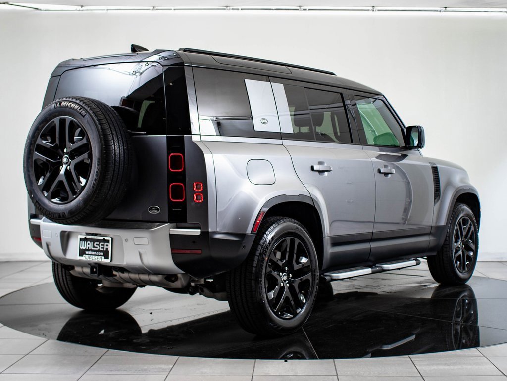 2020 Land Rover Defender 110 SE photo 7