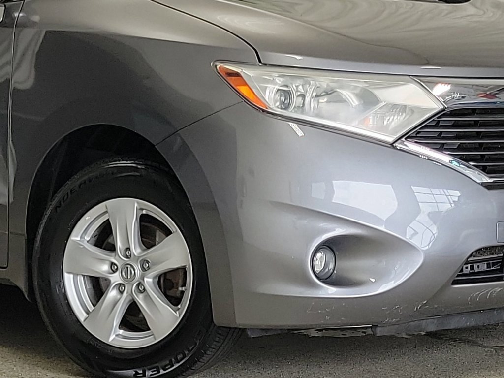 2014 Nissan Quest SV photo 3