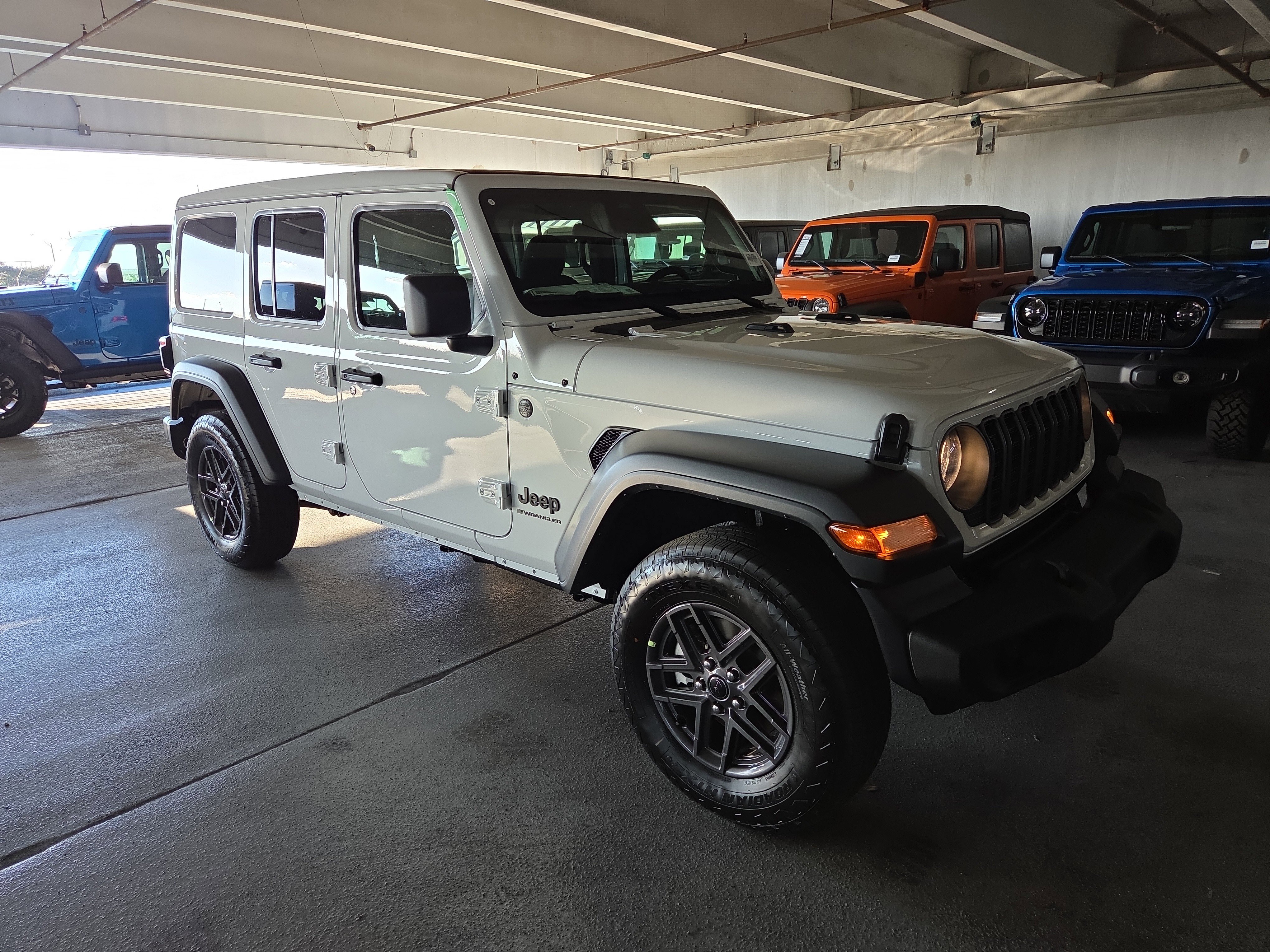 2026 Jeep Wrangler 4-Door Sport S's photo