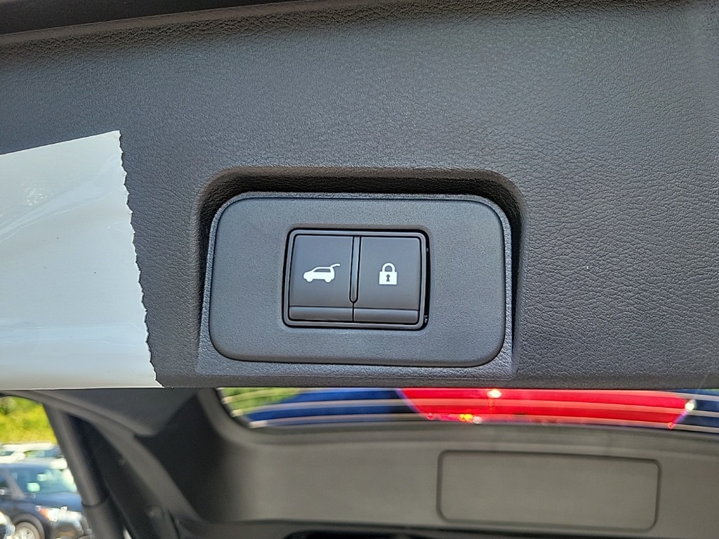 2026 Nissan Rogue SV photo 21