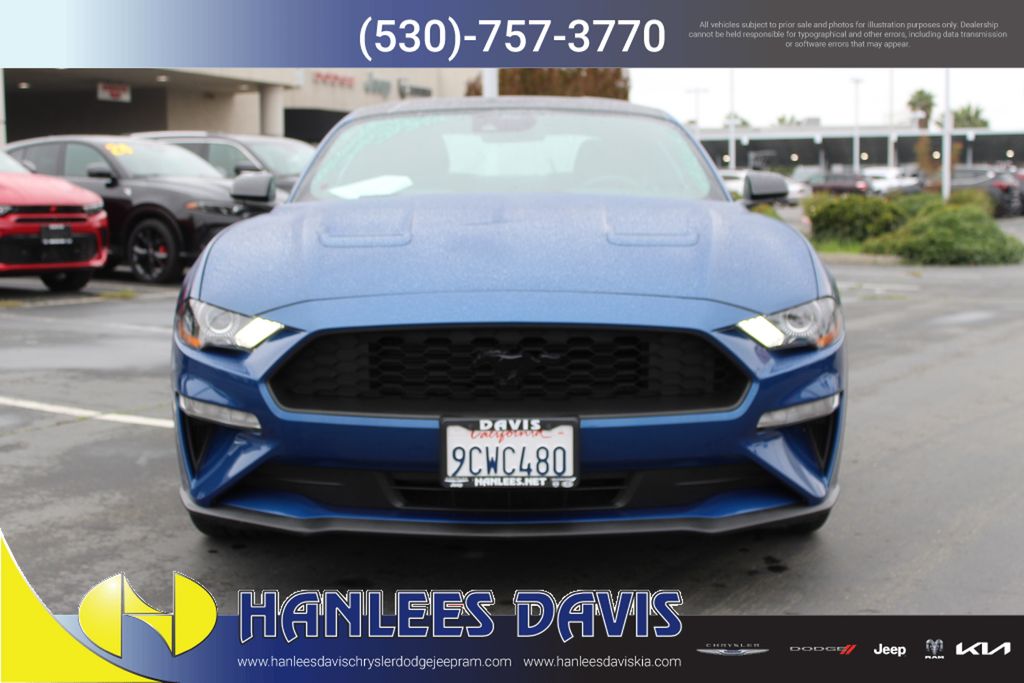 2022 Ford Mustang EcoBoost photo 4