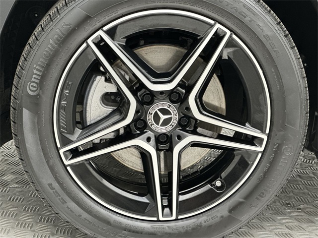 2022 Mercedes Benz GLA 250 4MATIC photo 2