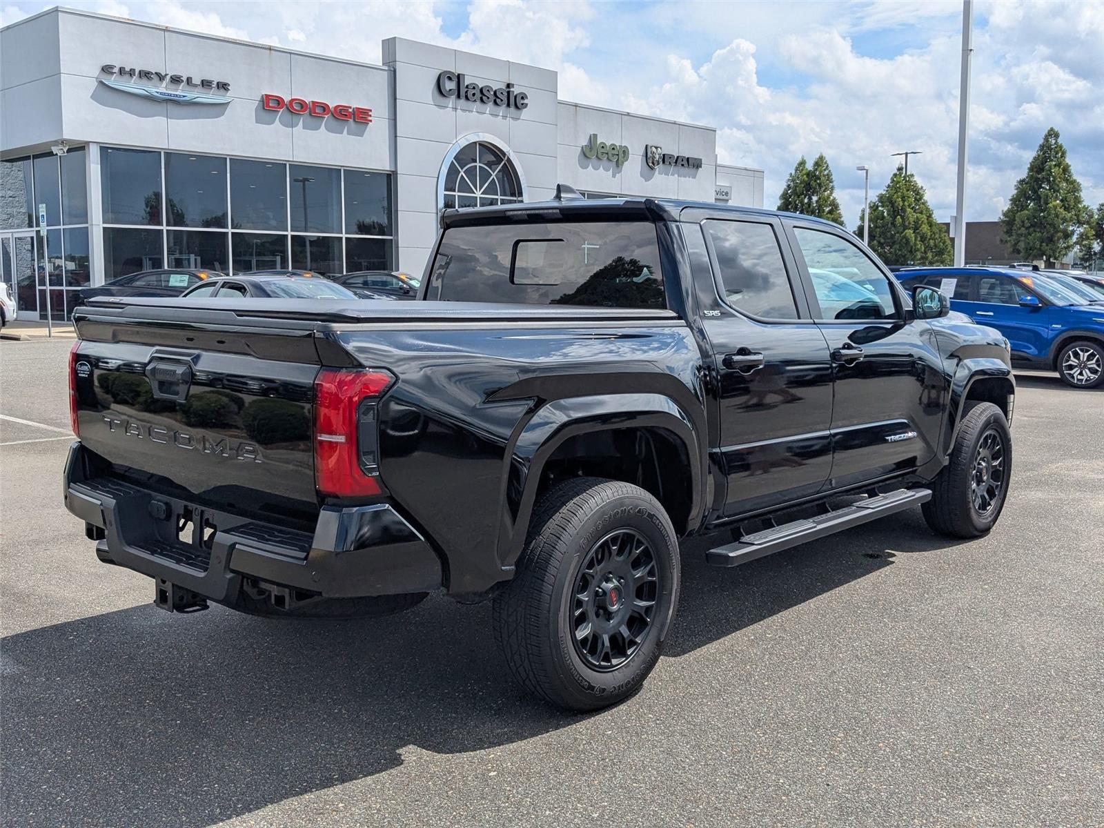 2024 Toyota Tacoma SR5 photo 4