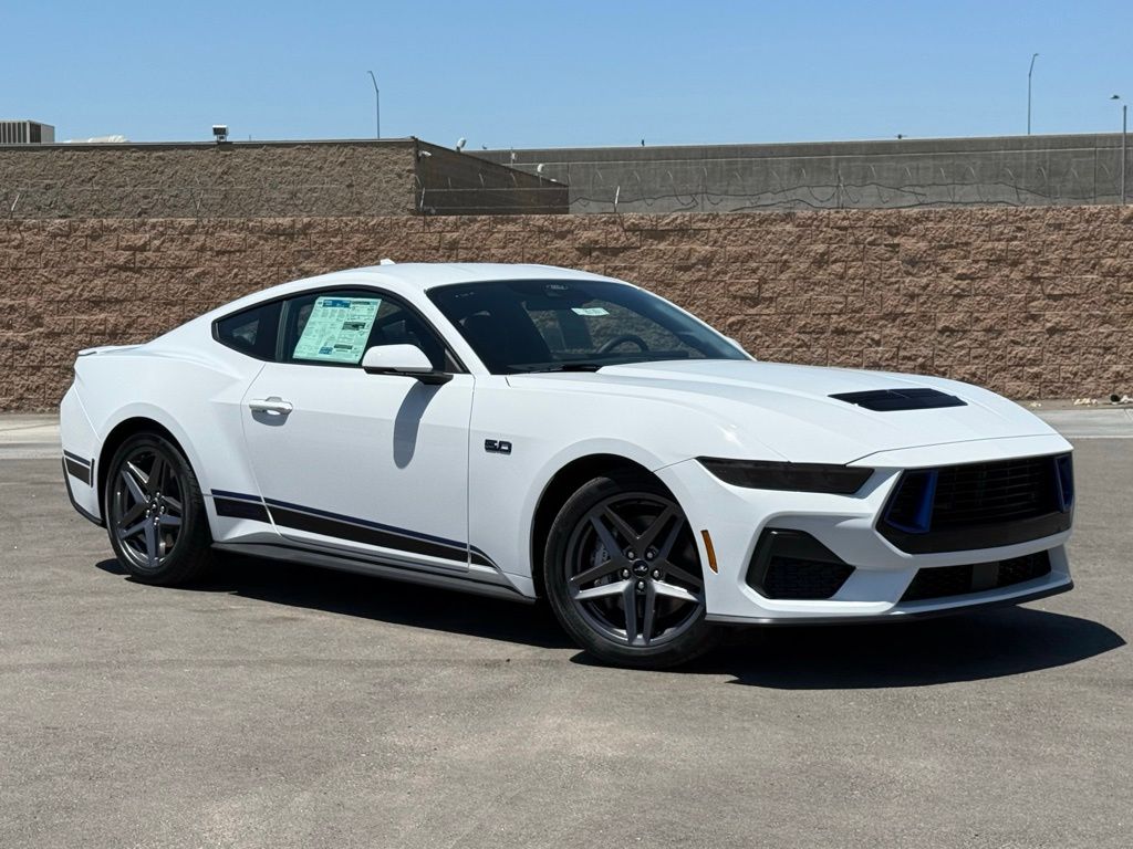 2025 Ford Mustang GT Premium's photo