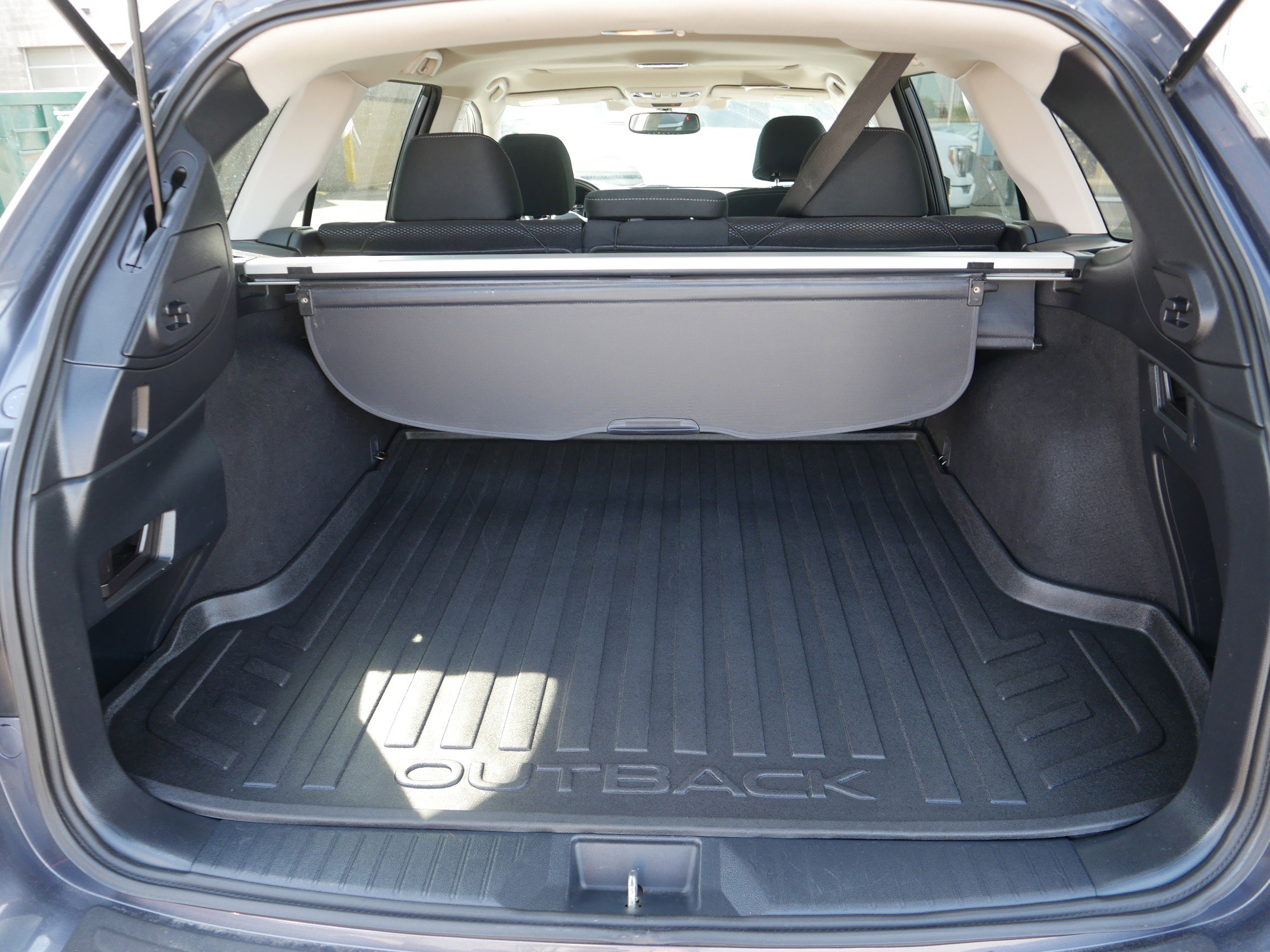 2015 Subaru Outback 2.5i Premium photo 17