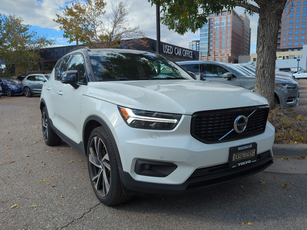 2021 Volvo XC40