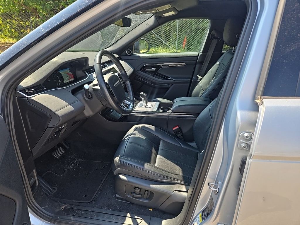 2020 Land Rover Range Rover Evoque SE photo 3