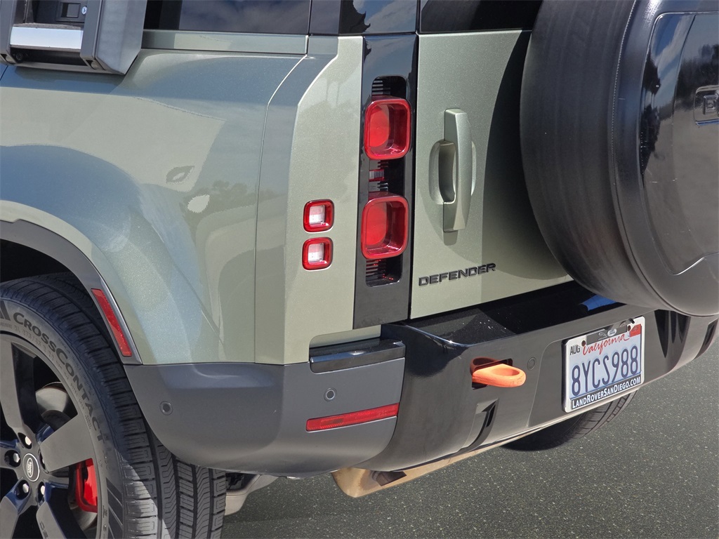 2022 Land Rover Defender 110 S photo 34
