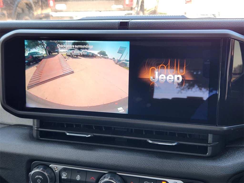 2025 Jeep Wrangler Sport RHD photo 12