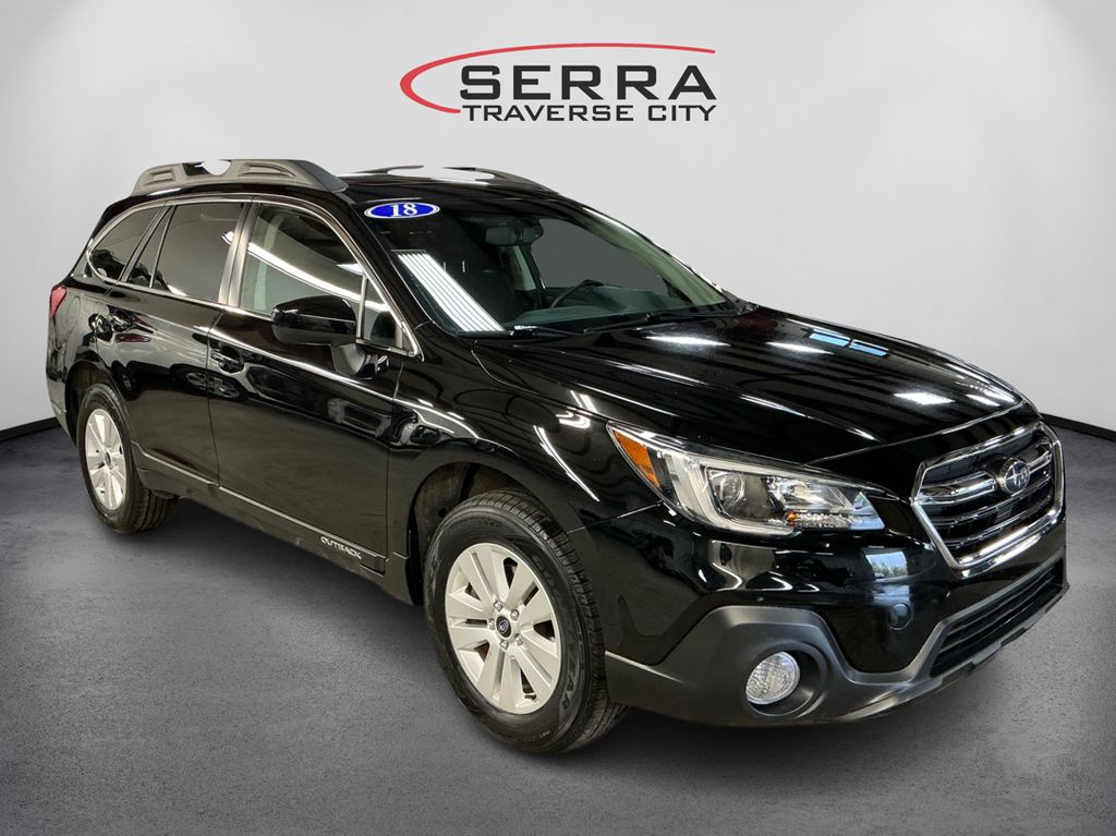 2018 Subaru Outback 2.5i Premium photo 3
