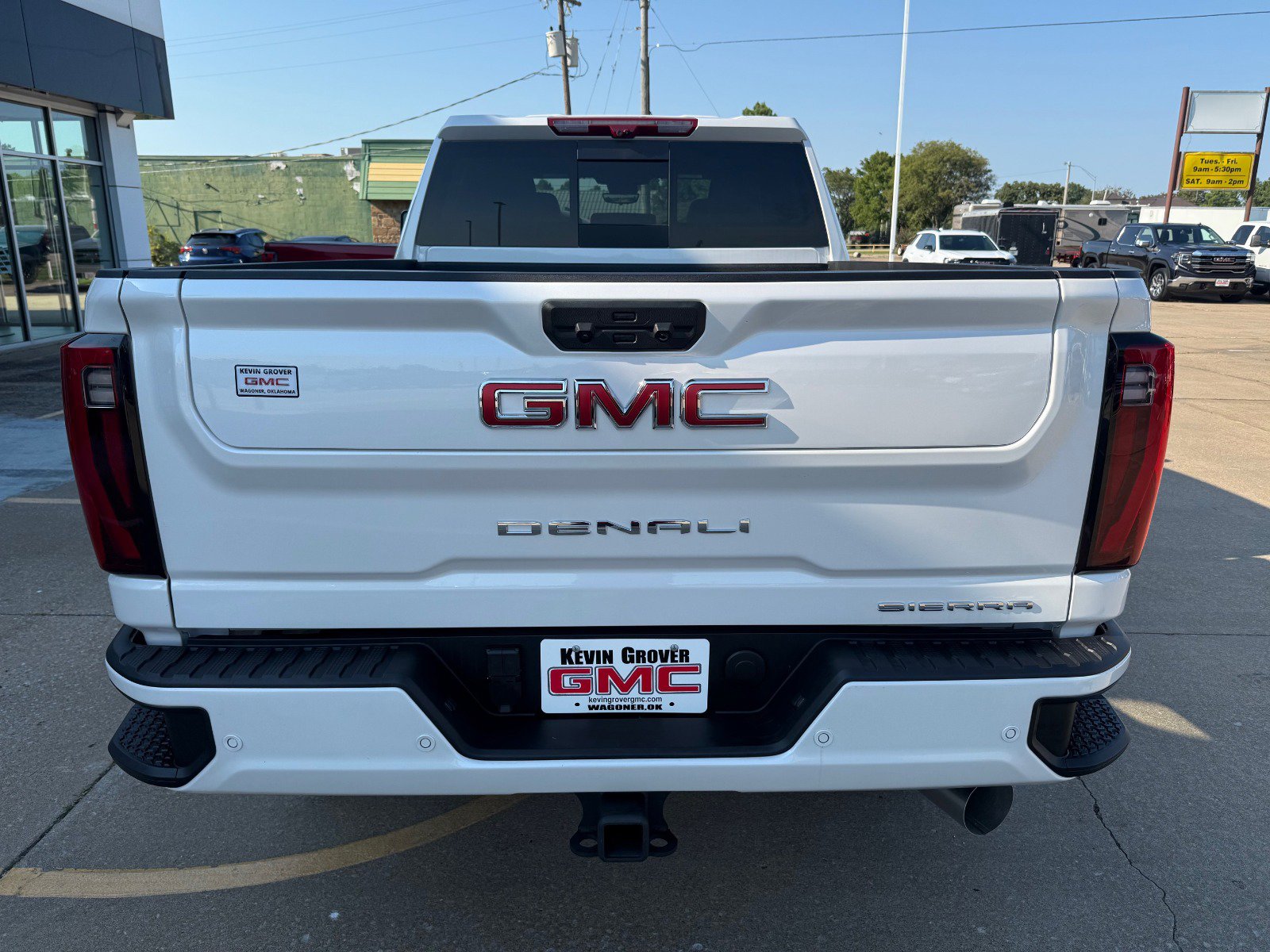 2025 Gmc Sierra 2500 HD Denali photo 3