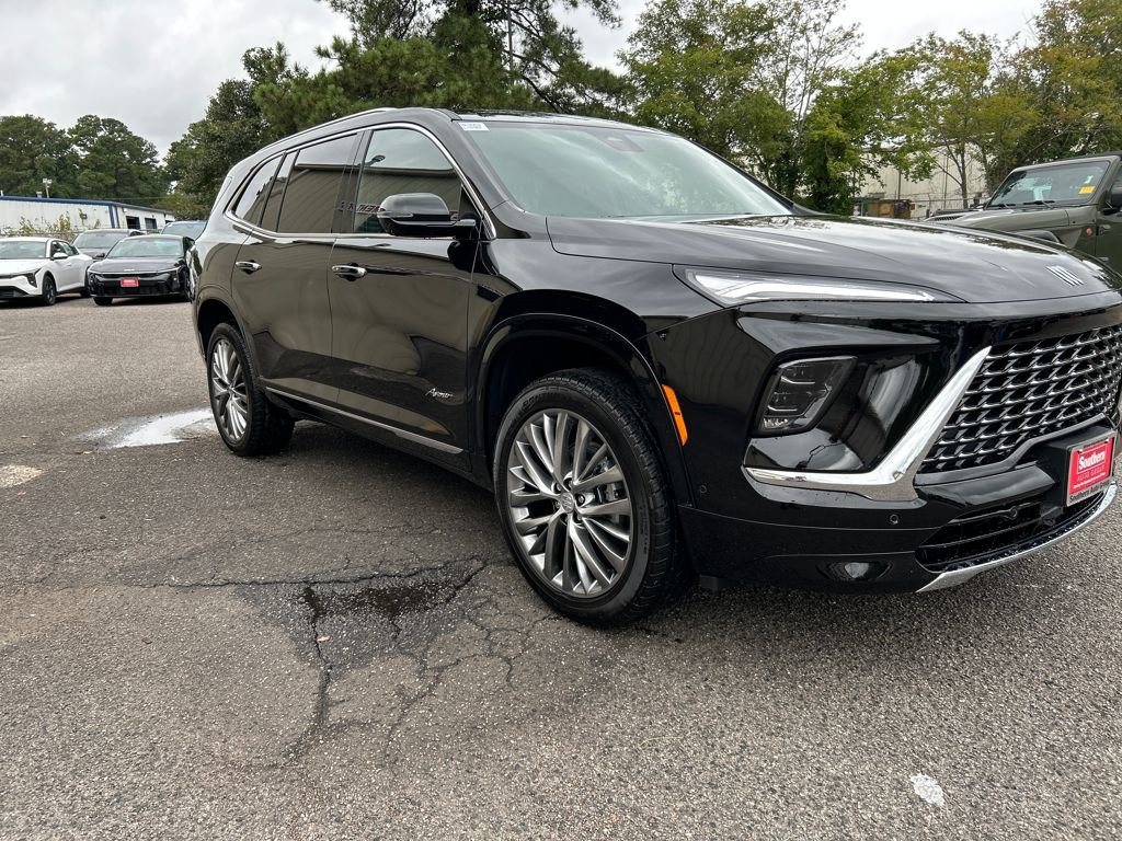 2026 Buick Enclave Avenir photo 8