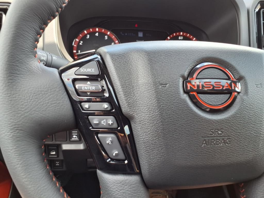 2025 Nissan Frontier Crew Cab PRO-4X photo 15