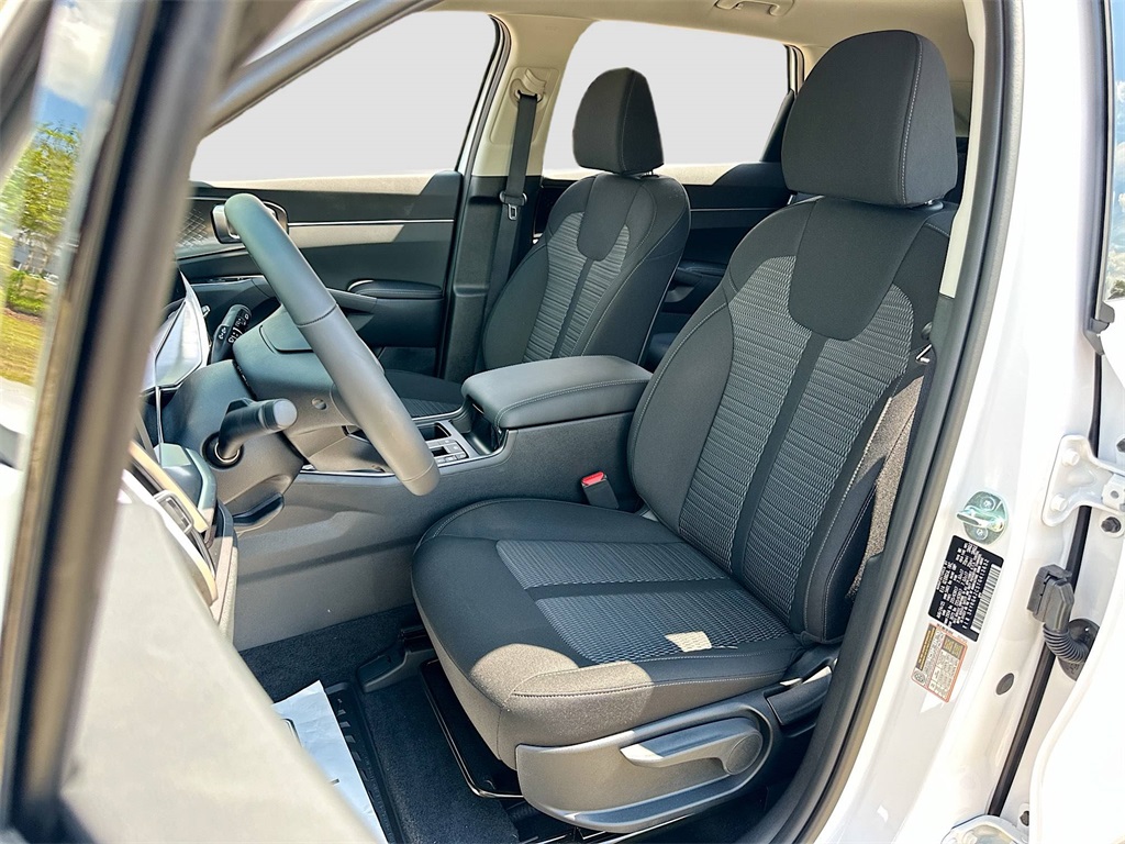2026 Kia Sorento LX photo 19