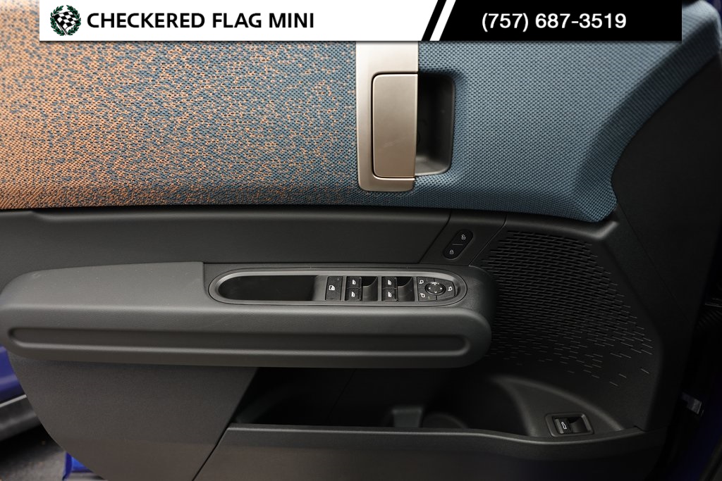 2025 Mini Cooper S ALL4 photo 17