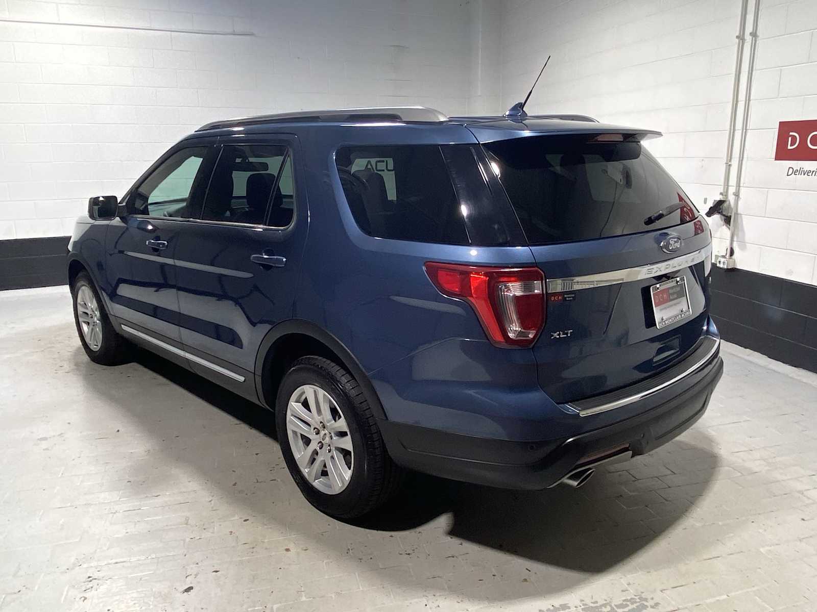 2018 Ford Explorer XLT photo 4