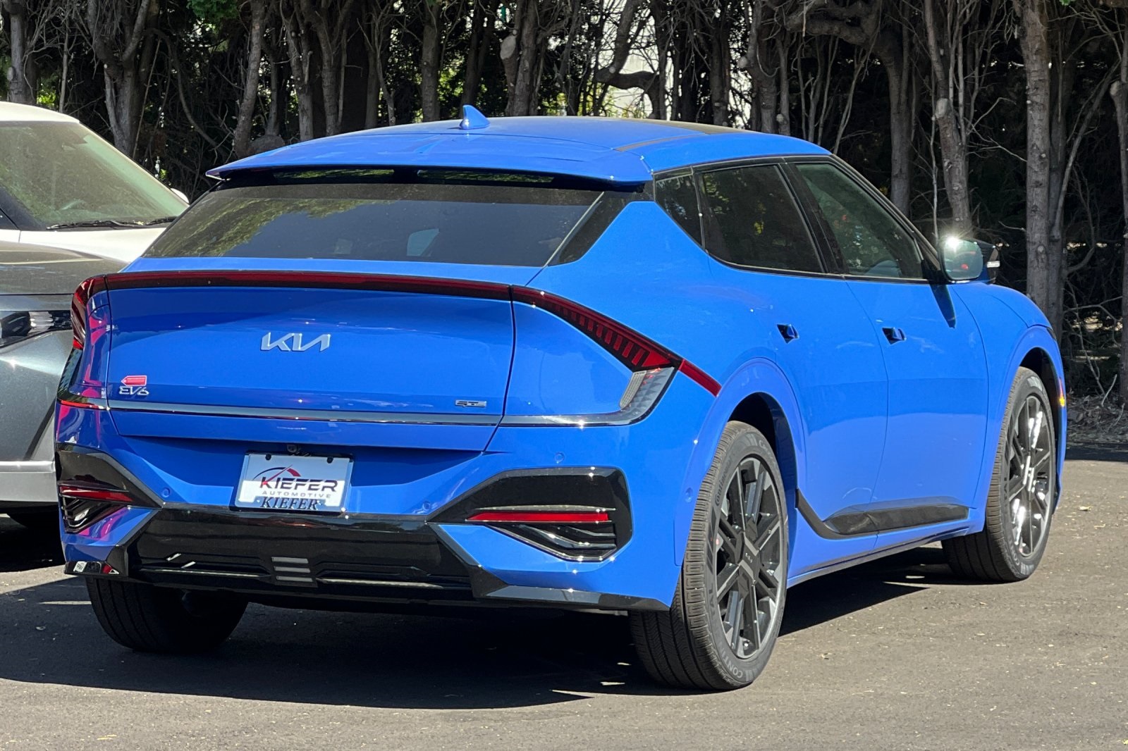 2025 Kia EV6 GT-Line photo 3