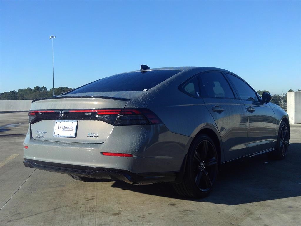 2025 Honda Accord Hybrid Sport-L photo 4
