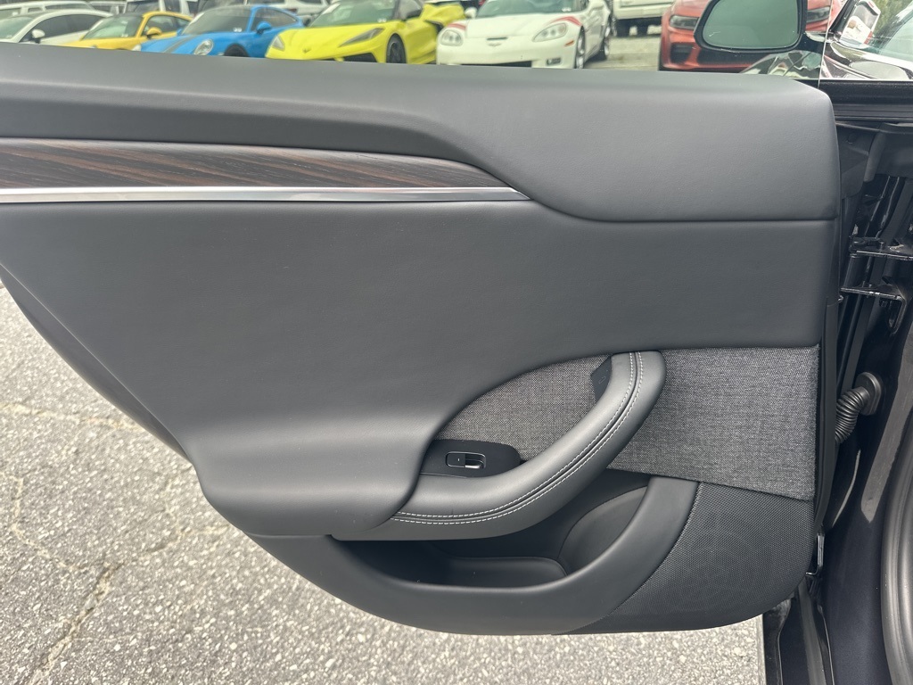 2024 Tesla Model S photo 24