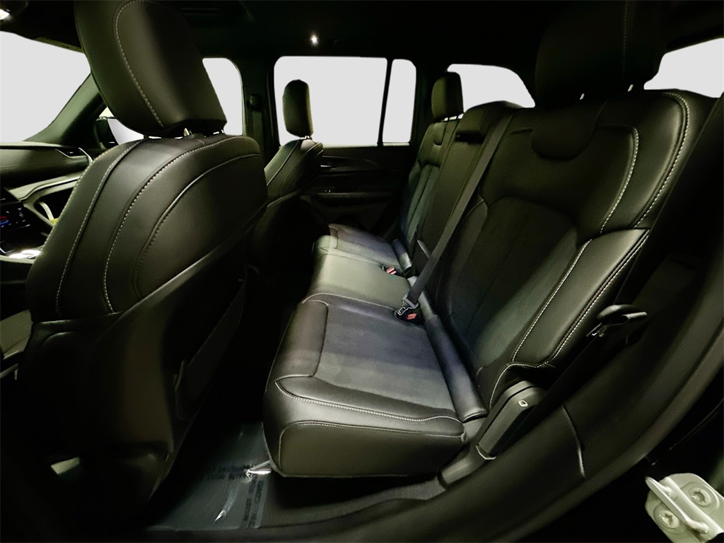 2025 Jeep Grand Cherokee Altitude X photo 9