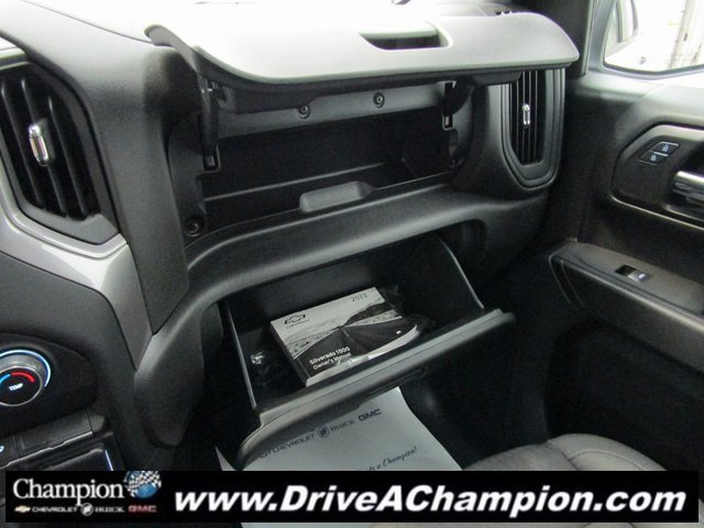 2023 Chevrolet Silverado 1500 Custom photo 31